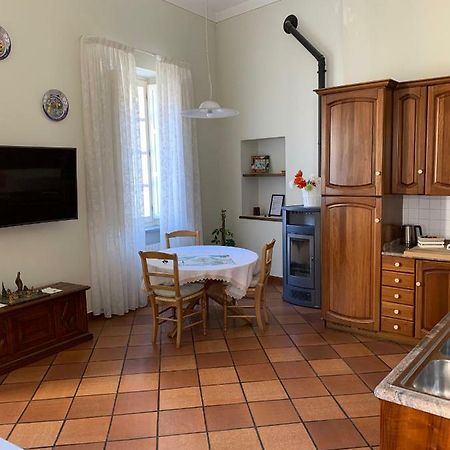 Palu Vacanze: Cuore Del Centro Storico Aosta Exterior foto