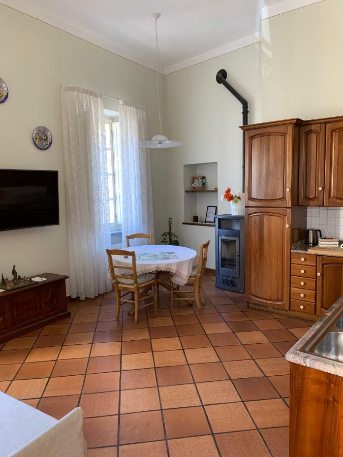 Palu Vacanze: Cuore Del Centro Storico Aosta Exterior foto